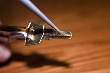 Manchester MA Locksmith Store Manchester, MA 508-444-9813 - broken-key-extraction